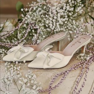 Lulus Lyle ivory satin pointed toe mules